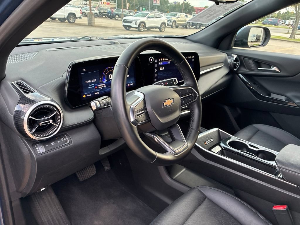 Used 2025 Chevrolet Equinox LT w/ Convenience Package II AWD/4WD image 22