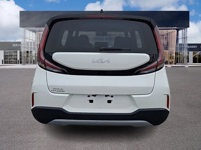 Certified 2023 Kia Soul LX w/ LX Technology Package image 5
