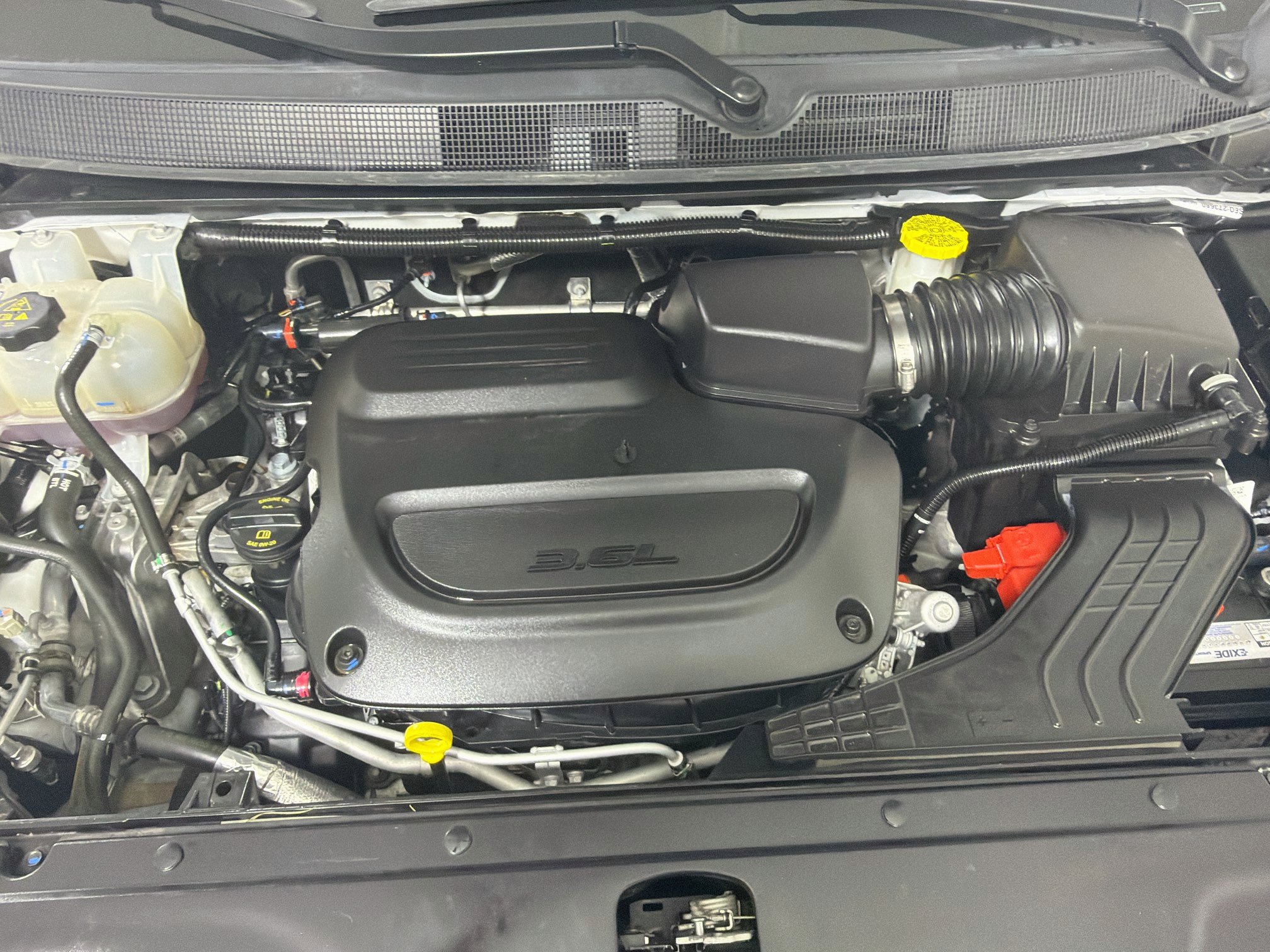 Used 2024 Chrysler Pacifica Touring-L FWD image 33