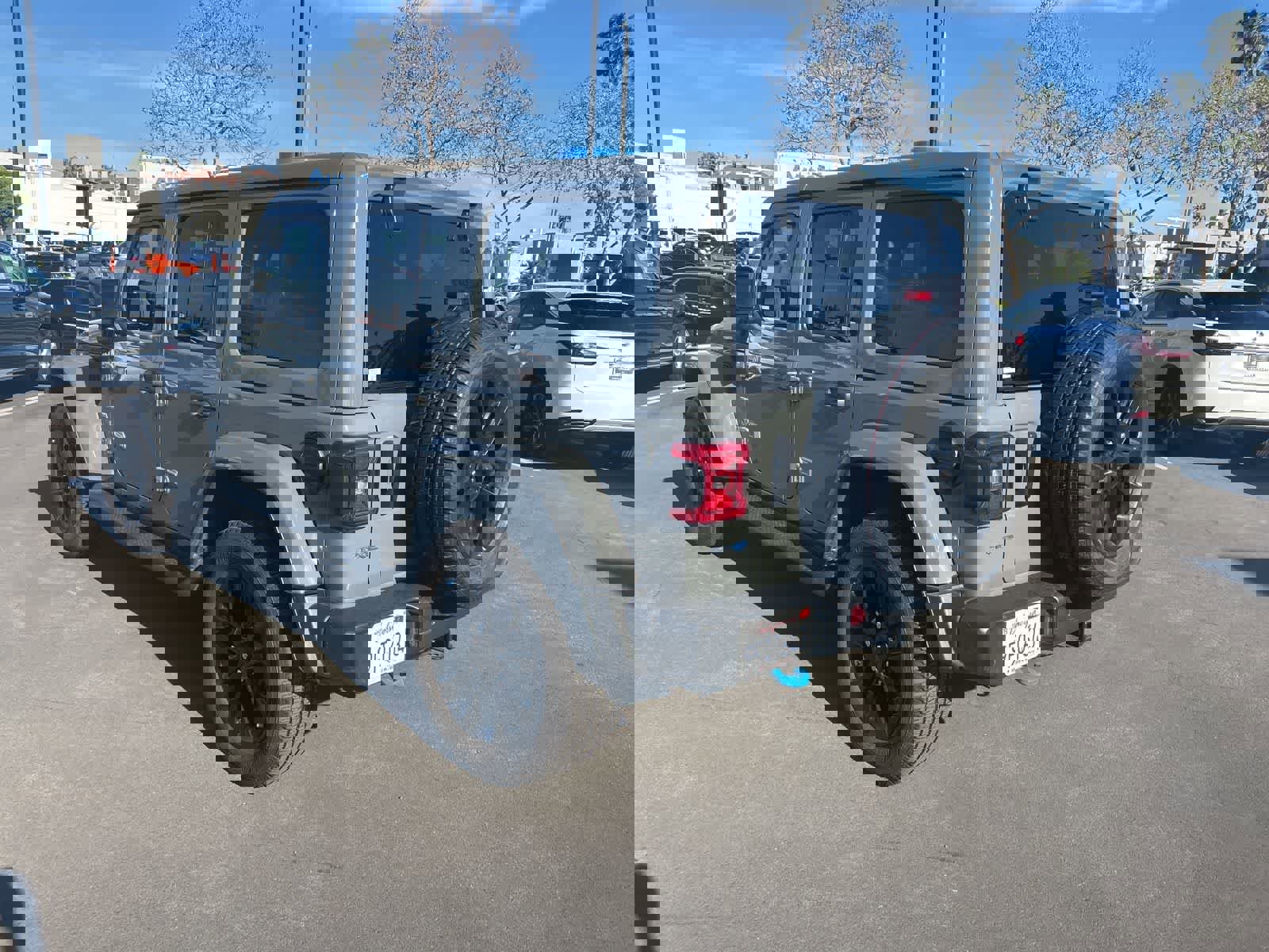 Used 2023 Jeep Wrangler Sahara w/ Cold Weather Group image 4