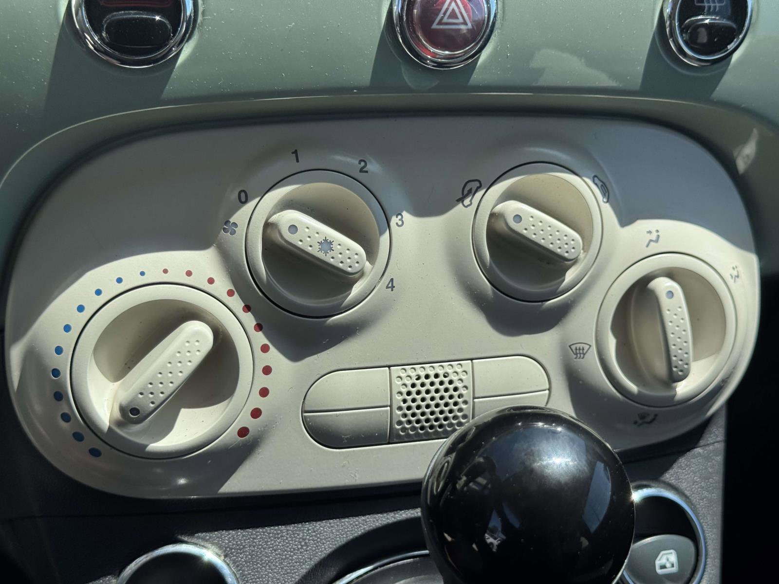Used 2013 FIAT 500 Pop FWD image 24