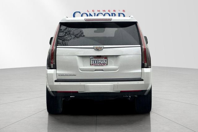 Used 2017 Cadillac Escalade Premium Luxury image 5