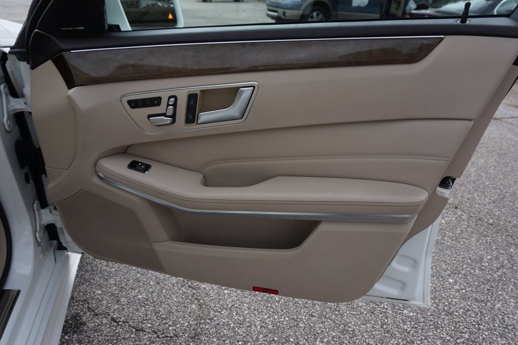 Used 2015 Mercedes-Benz E 350 Sedan image 29