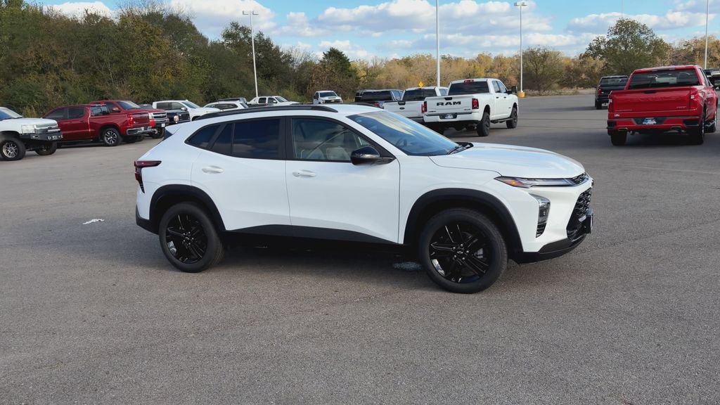New 2026 Chevrolet Trax ACTIV image 2