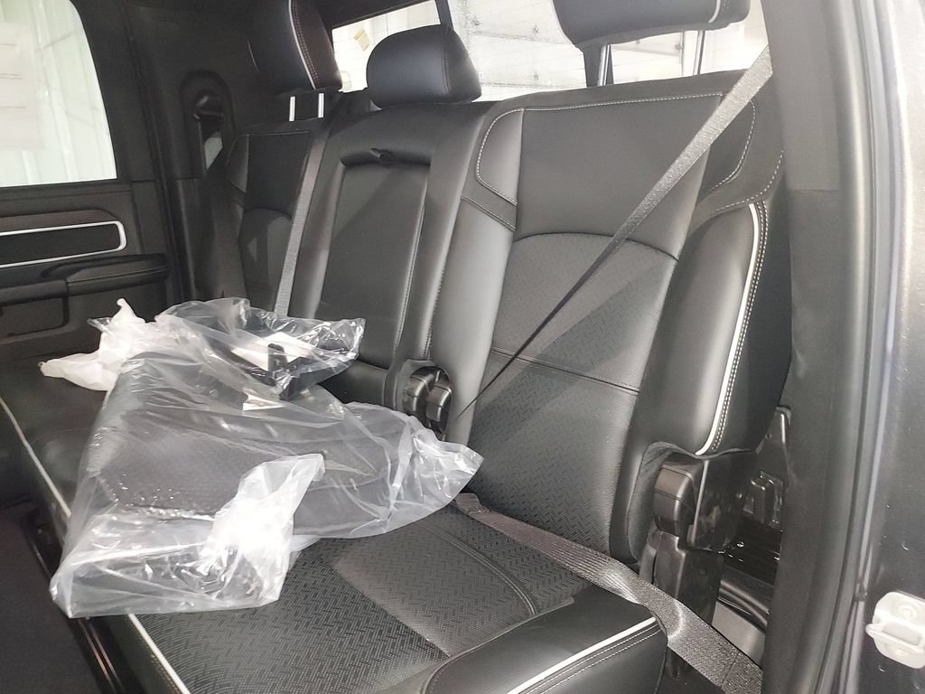 New 2026 RAM 2500 Laramie AWD/4WD image 29