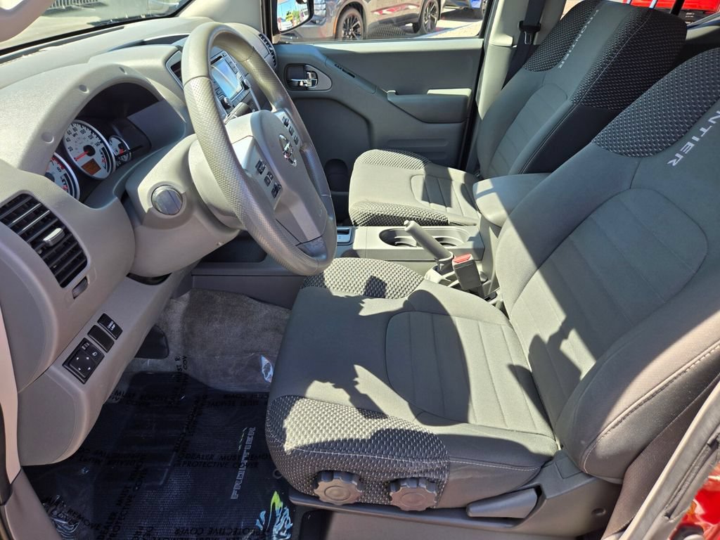 Used 2016 Nissan Frontier Desert Runner RWD image 10
