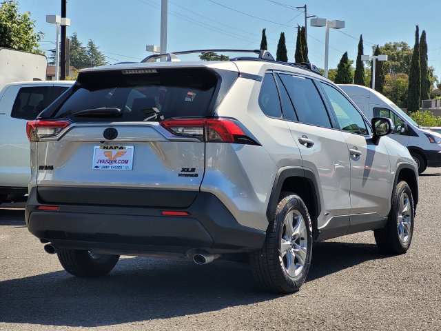 Certified 2023 Toyota RAV4 XLE w/ Convenience Package AWD/4WD image 6