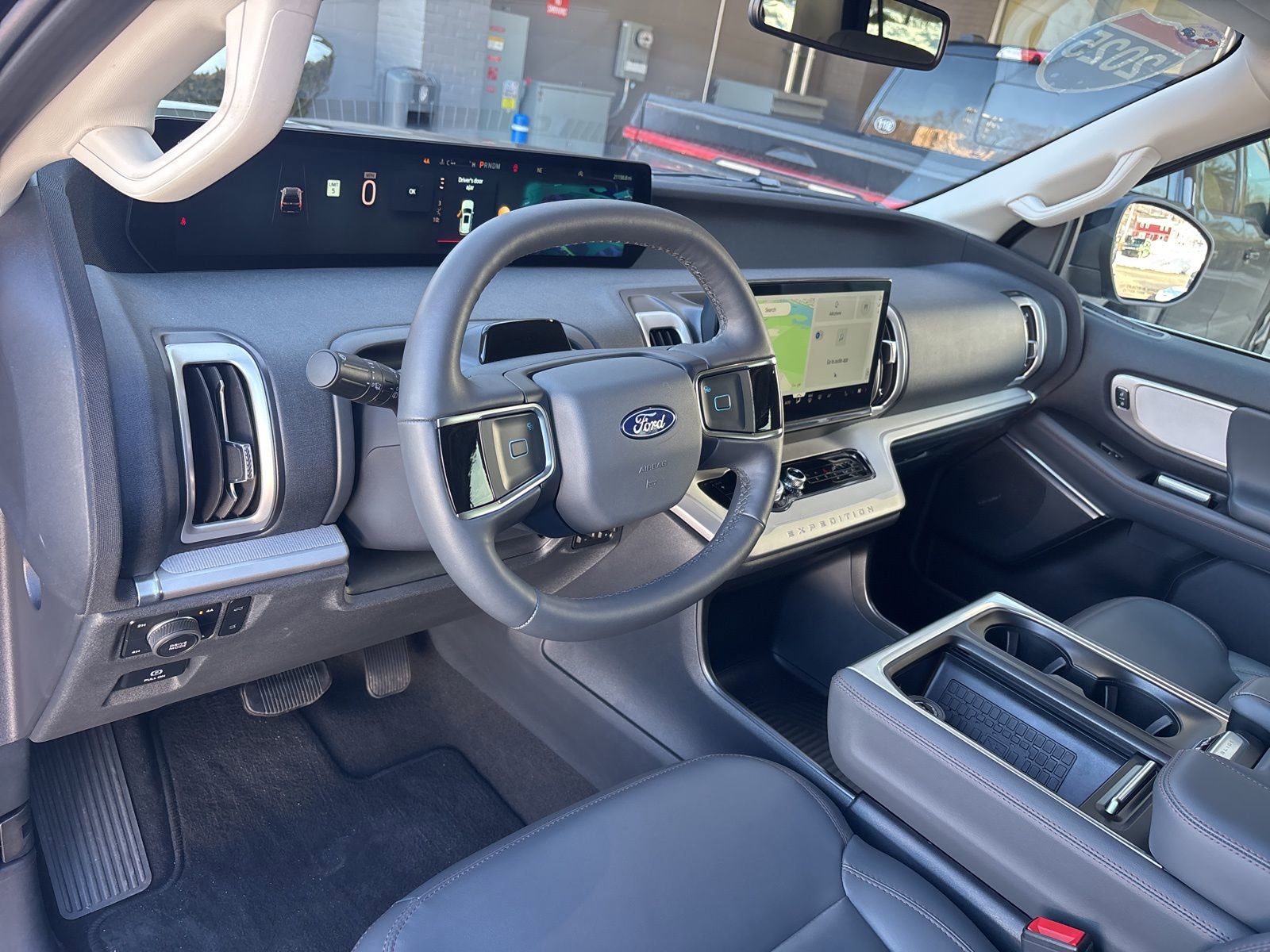 Used 2025 Ford Expedition Max Active image 12