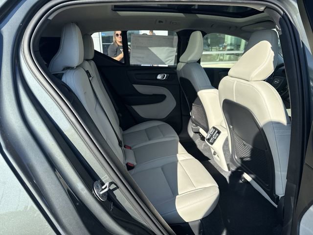New 2026 Volvo XC40 B5 Ultra w/ Climate Package image 26