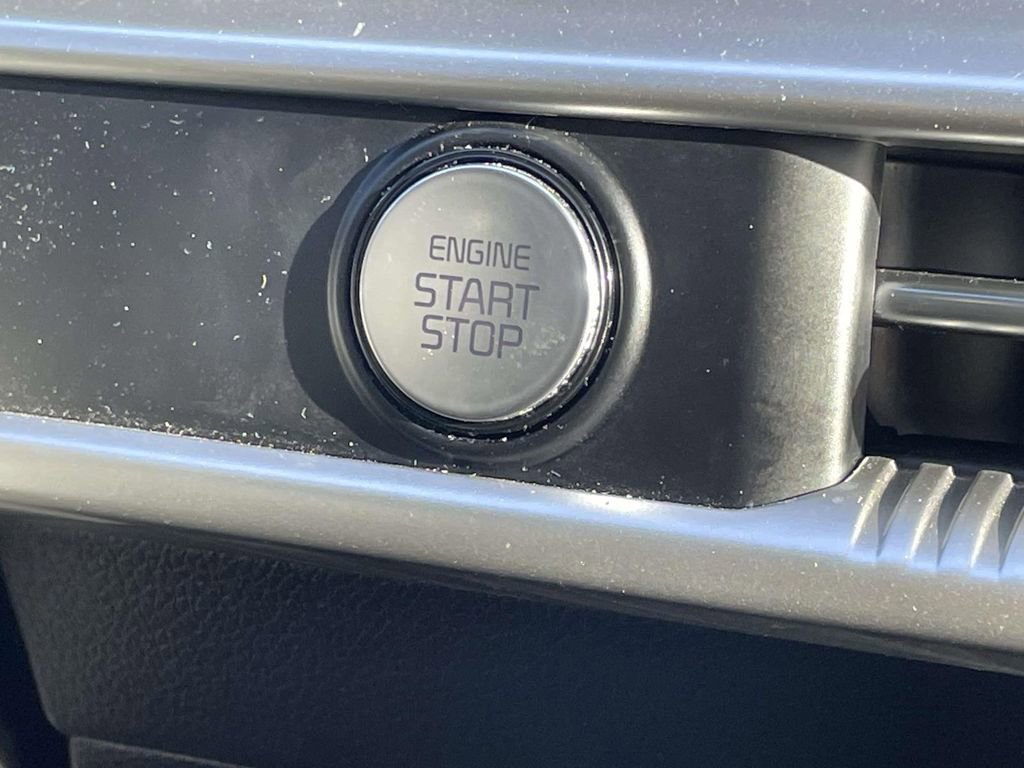 Used 2023 Kia K5 GT-Line image 37