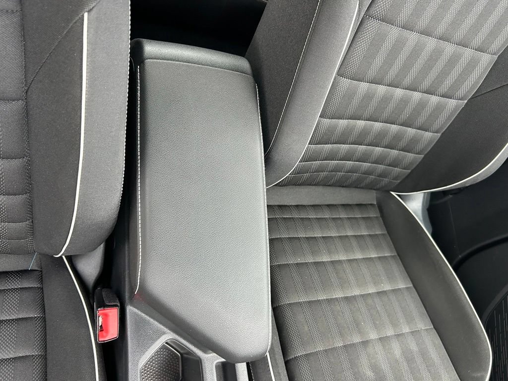 Certified 2024 Volkswagen Jetta Sport FWD image 34