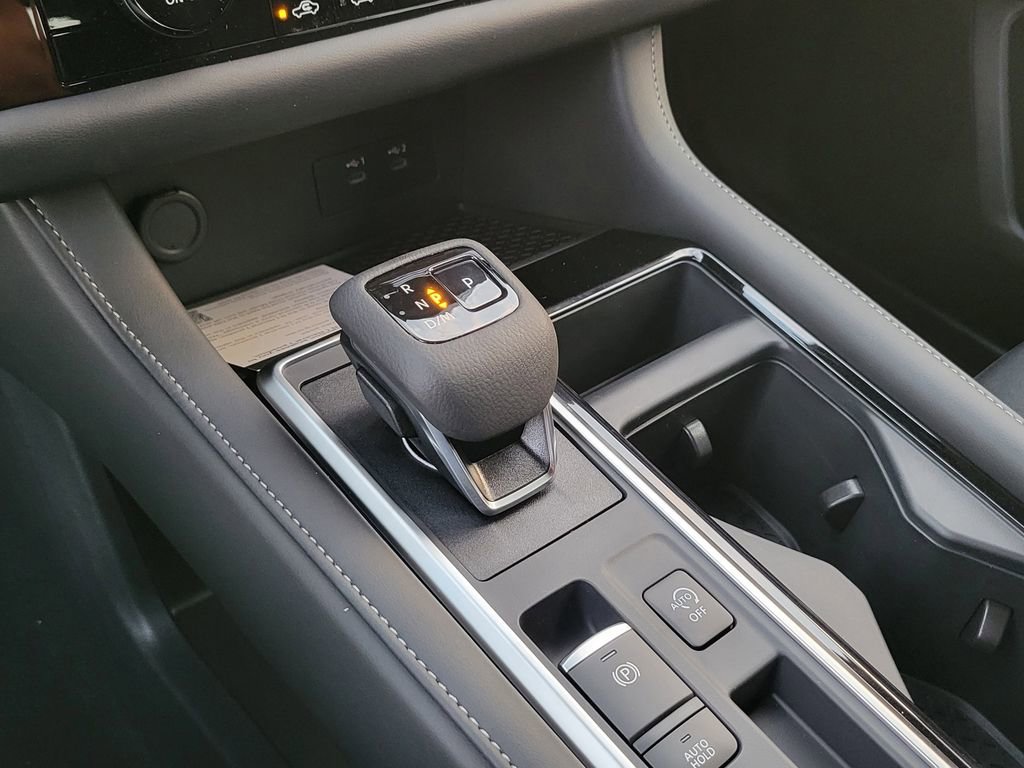 New 2026 Nissan Pathfinder SV image 9