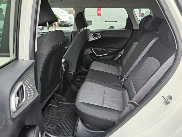 Used 2021 Kia Soul LX image 16