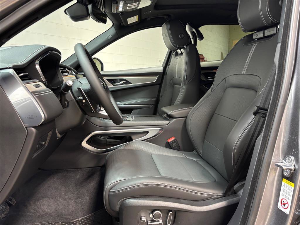 New 2026 Jaguar F-PACE R-Dynamic S image 24