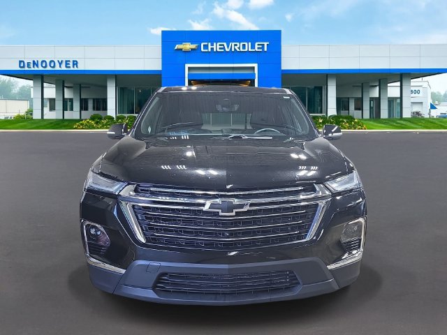 Used 2023 Chevrolet Traverse LT w/ LT Premium Package AWD/4WD image 4
