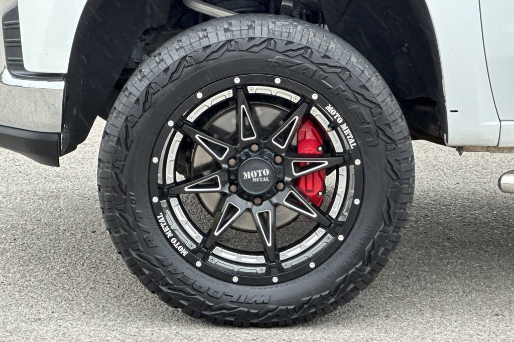 Used 2020 Chevrolet Silverado 1500 LT RWD image 29