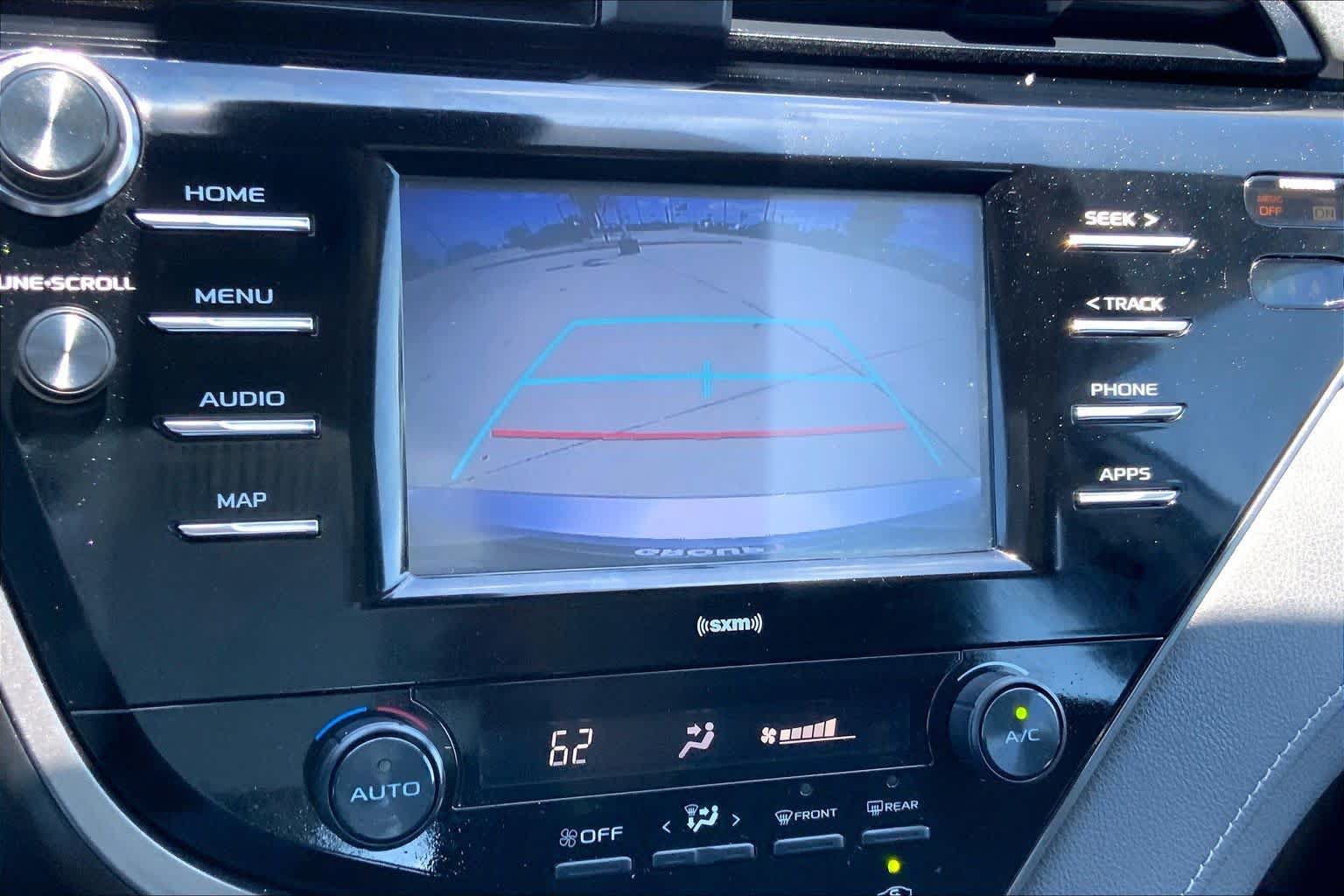 Used 2020 Toyota Camry SE FWD image 28