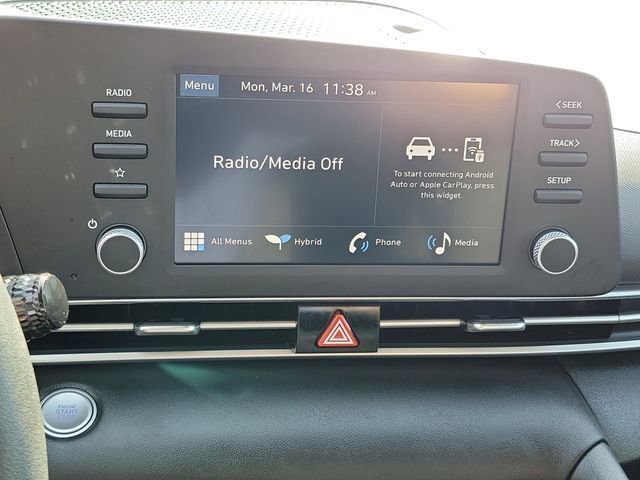 Certified 2025 Hyundai Elantra Blue image 9