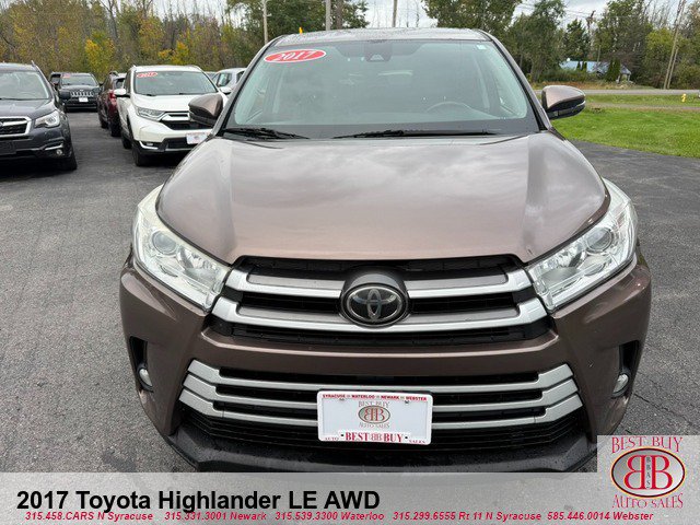 Used 2017 Toyota Highlander Plus AWD/4WD image 8