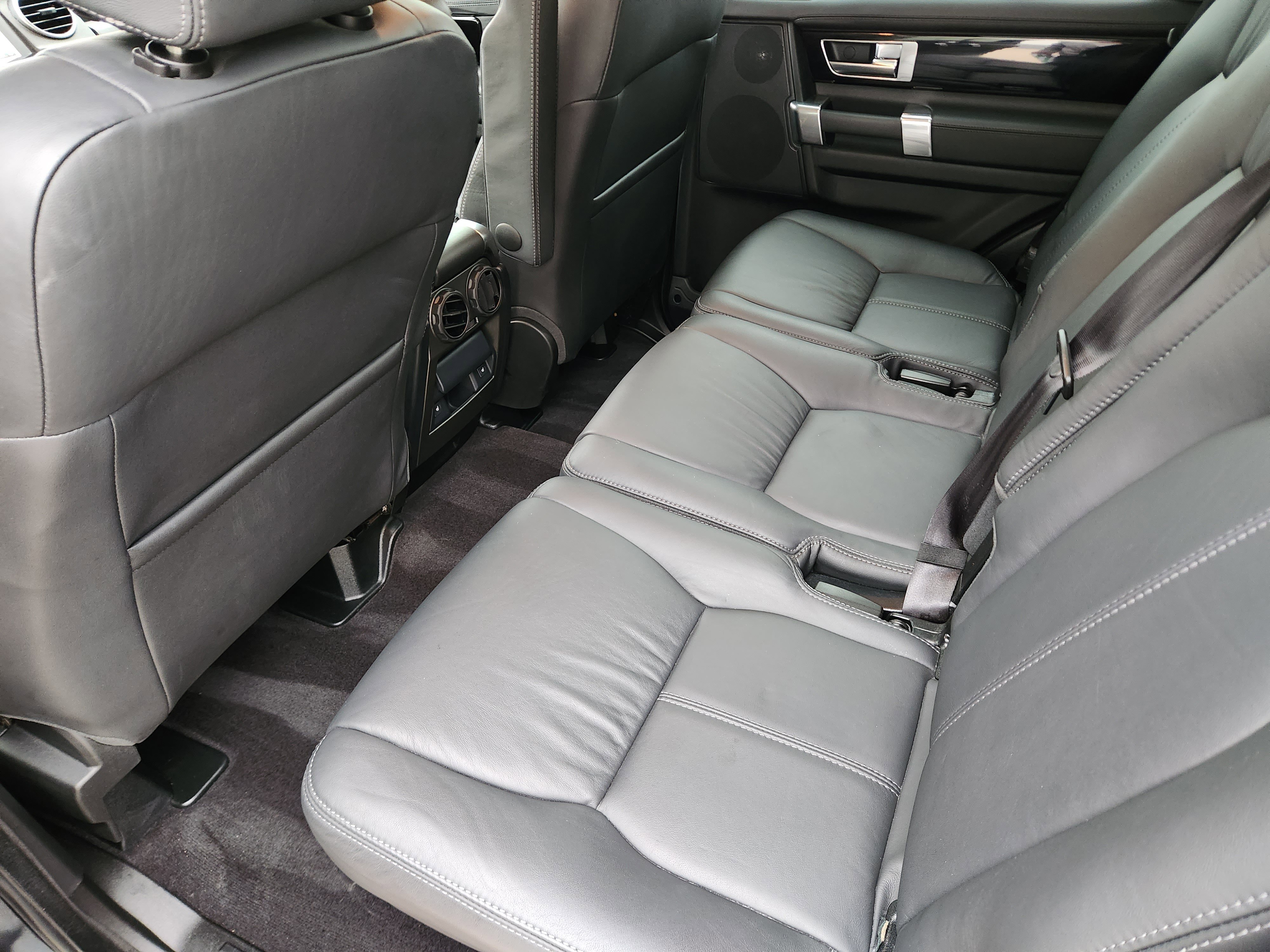 Used 2016 Land Rover LR4 HSE LUX AWD/4WD image 30