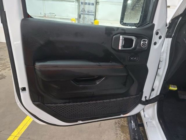 Used 2023 Jeep Gladiator Mojave w/ Cold Weather Group AWD/4WD image 14