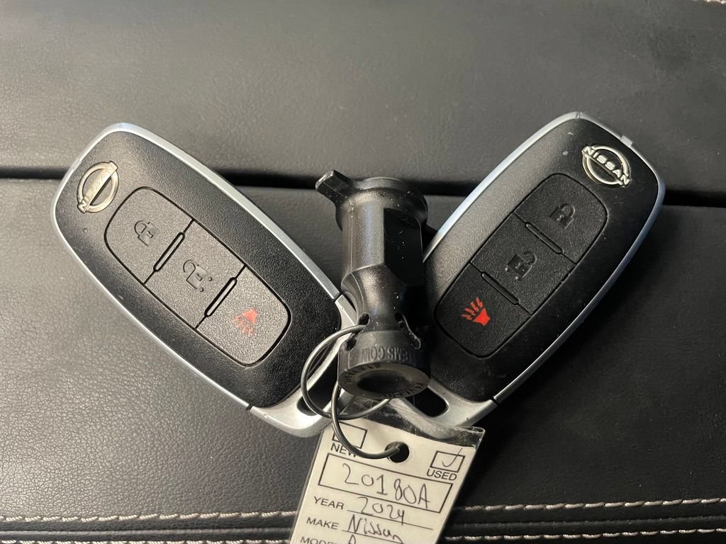 Certified 2024 Nissan Rogue S FWD image 18