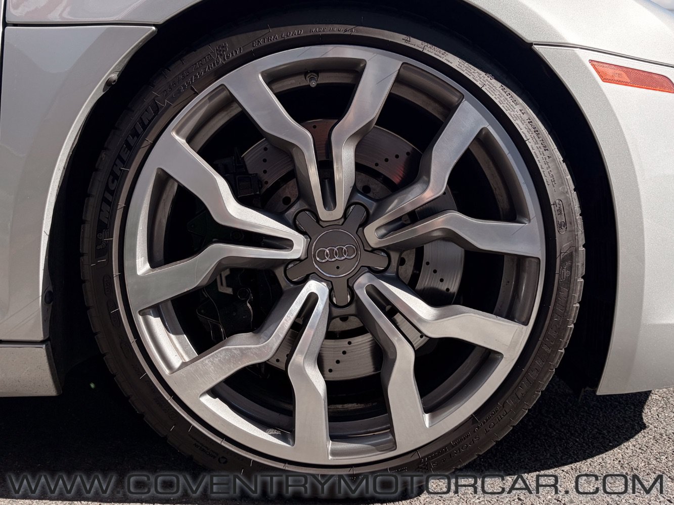 Used 2010 Audi R8 V10 AWD/4WD image 11