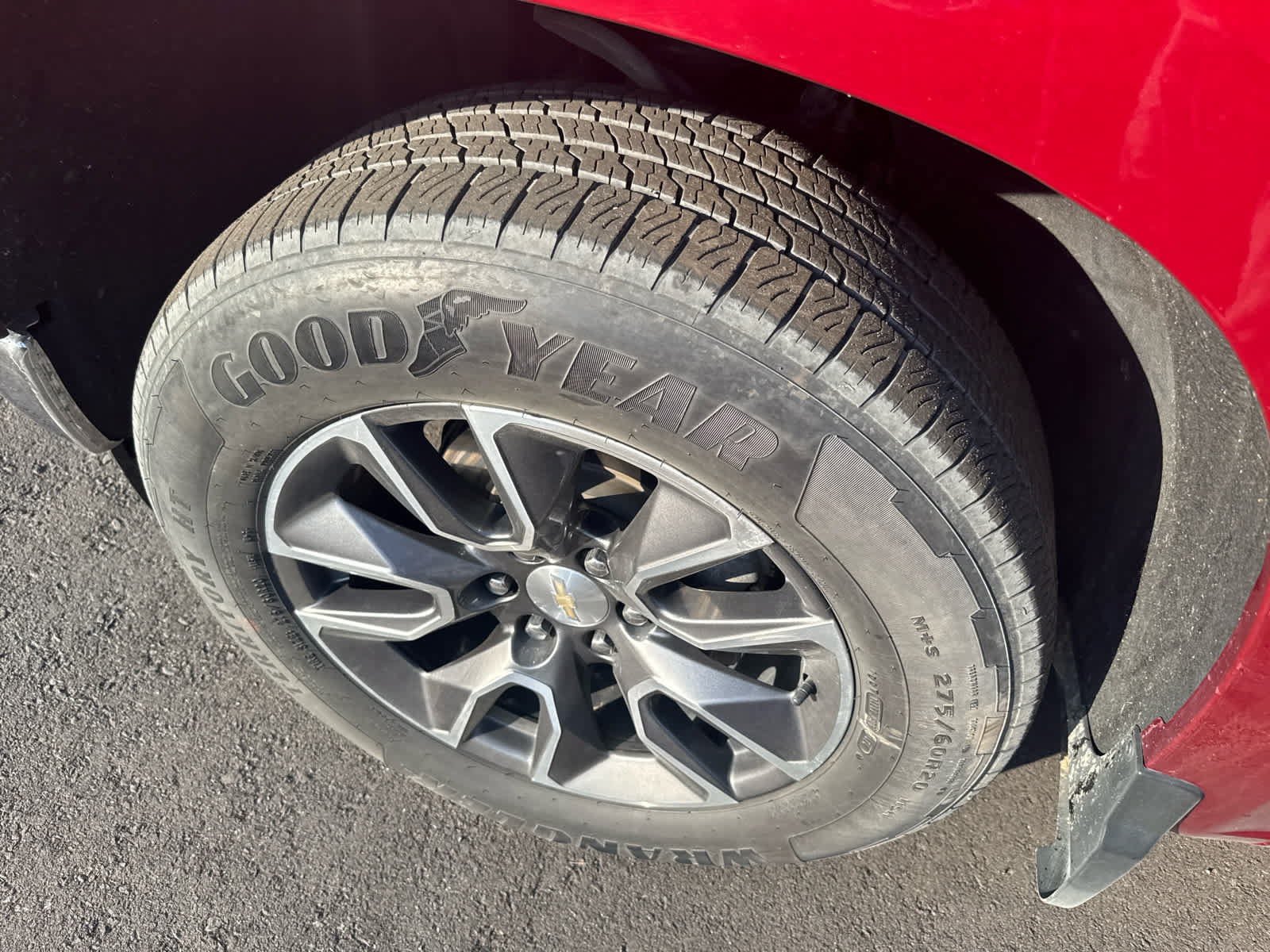 Used 2022 Chevrolet Silverado 1500 LT AWD/4WD image 6