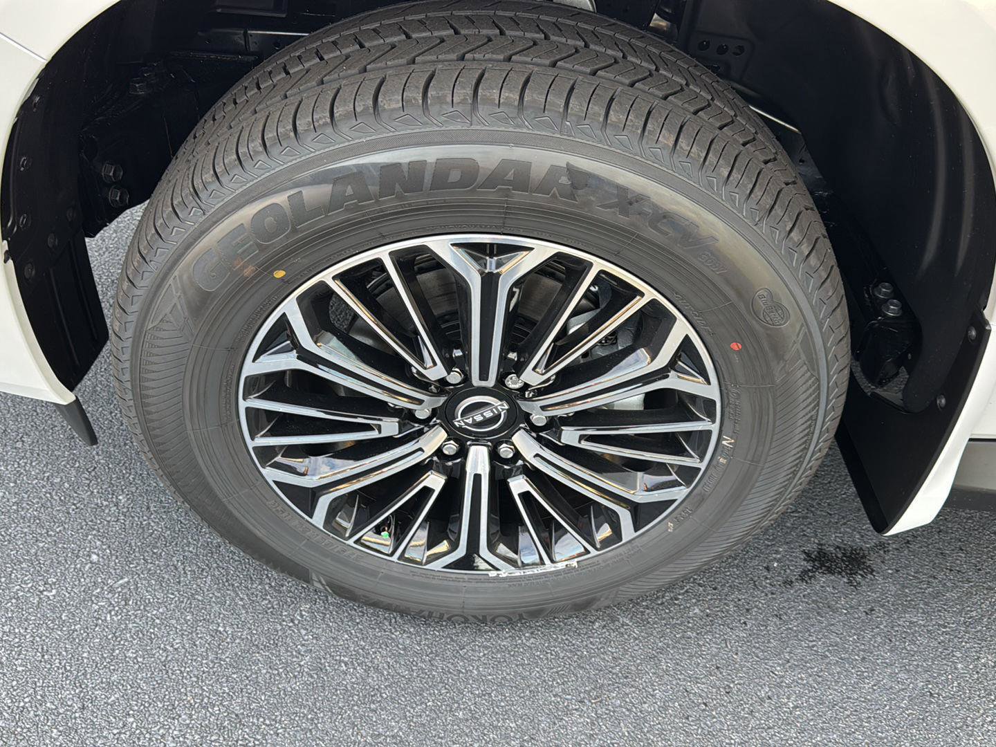 New 2026 Nissan Armada SL image 32