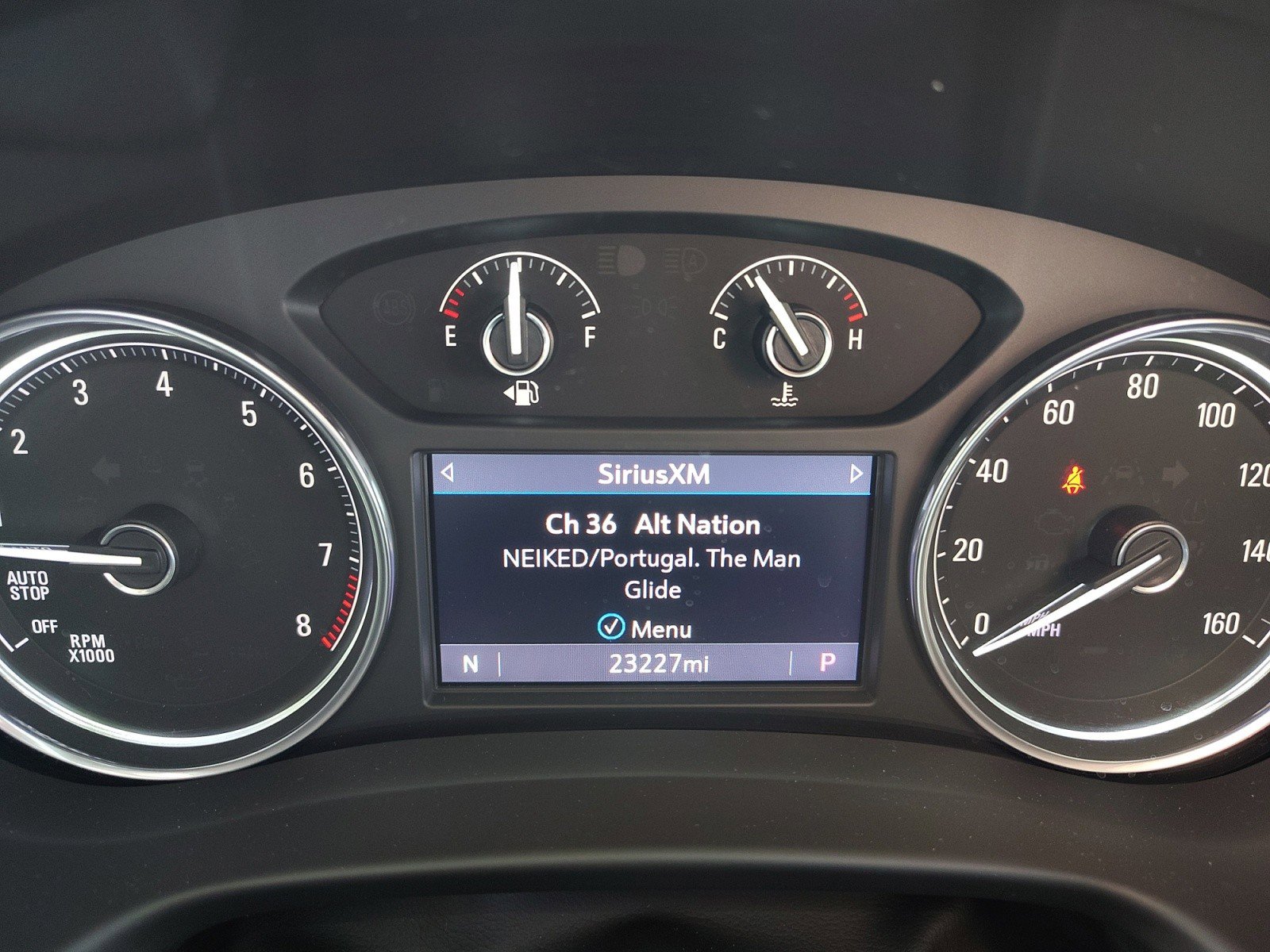 Used 2023 Buick Enclave Essence image 25