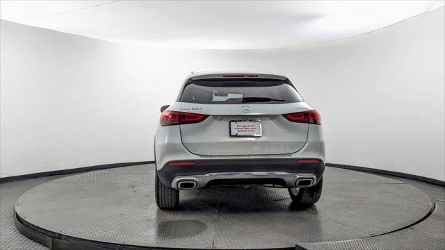 Used 2021 Mercedes-Benz GLA 250 4MATIC w/ Premium Package image 7