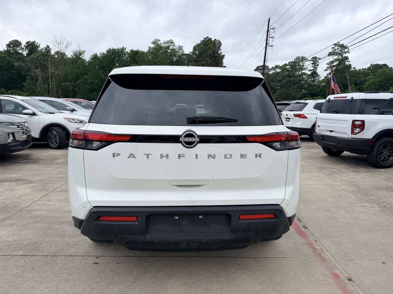 Used 2025 Nissan Pathfinder S FWD image 40