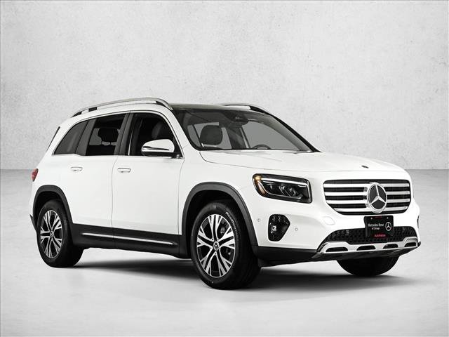 Used 2024 Mercedes-Benz GLB 250 4MATIC image 3