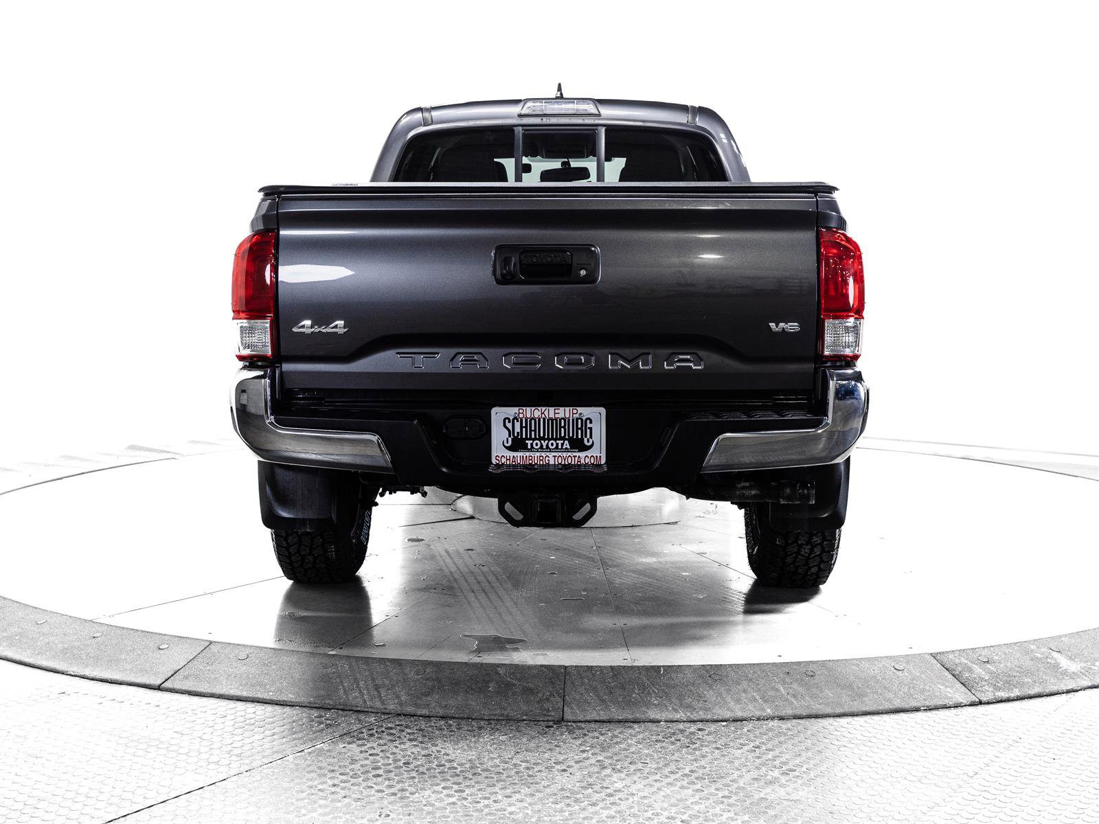 Certified 2016 Toyota Tacoma SR5 w/ SR5 Appearance Package (SN) image 8