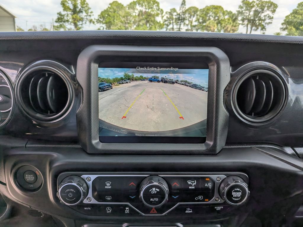 Used 2023 Jeep Wrangler Unlimited Sport AWD/4WD image 24