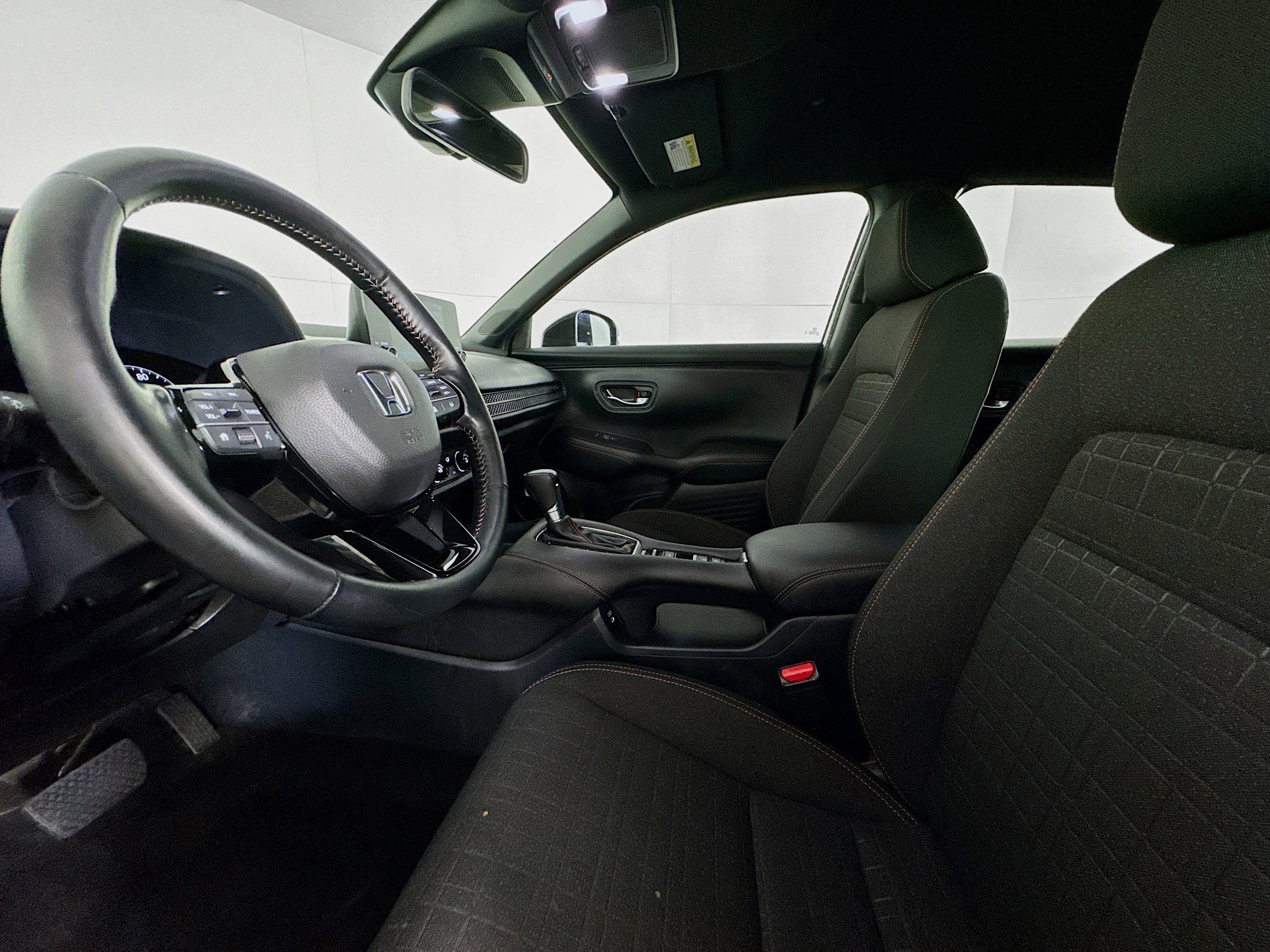 Used 2025 Honda HR-V Sport image 21