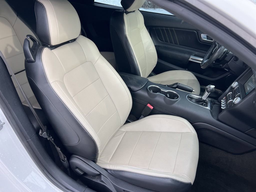 Used 2018 Ford Mustang GT Premium image 30