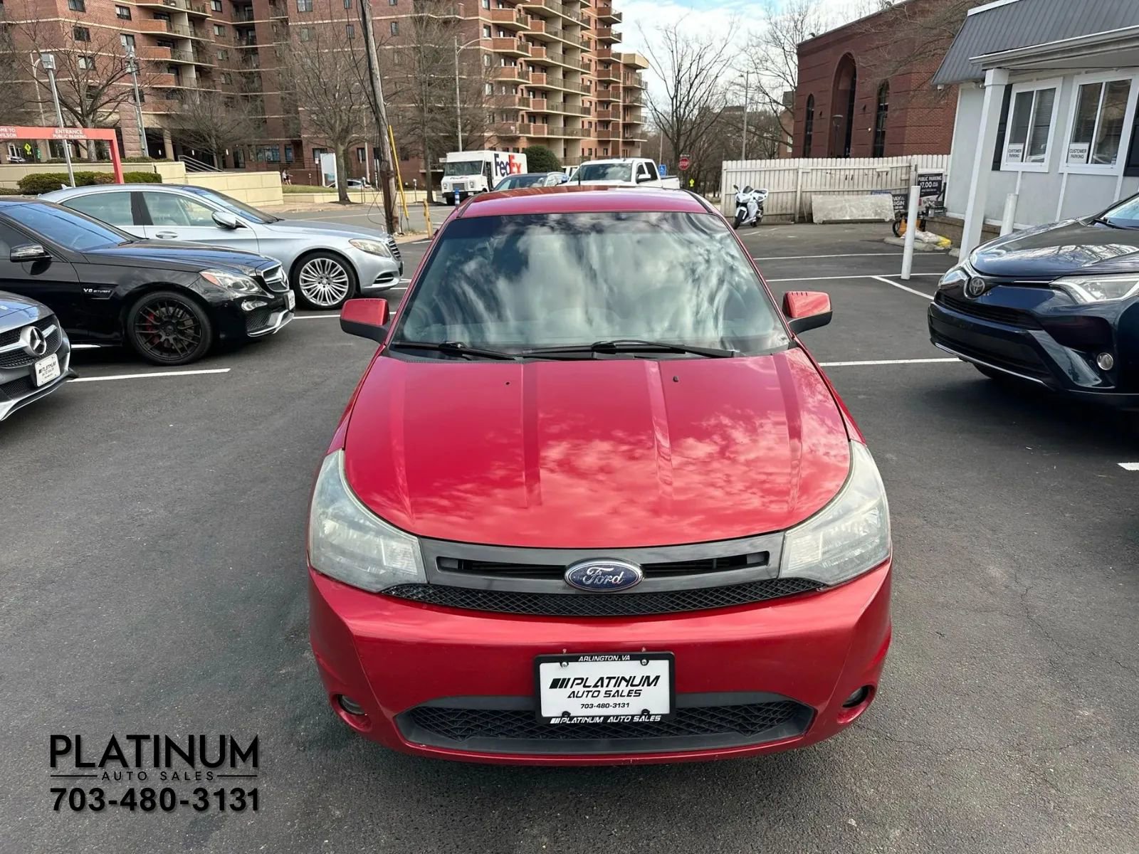 Used 2010 Ford Focus SE image 4