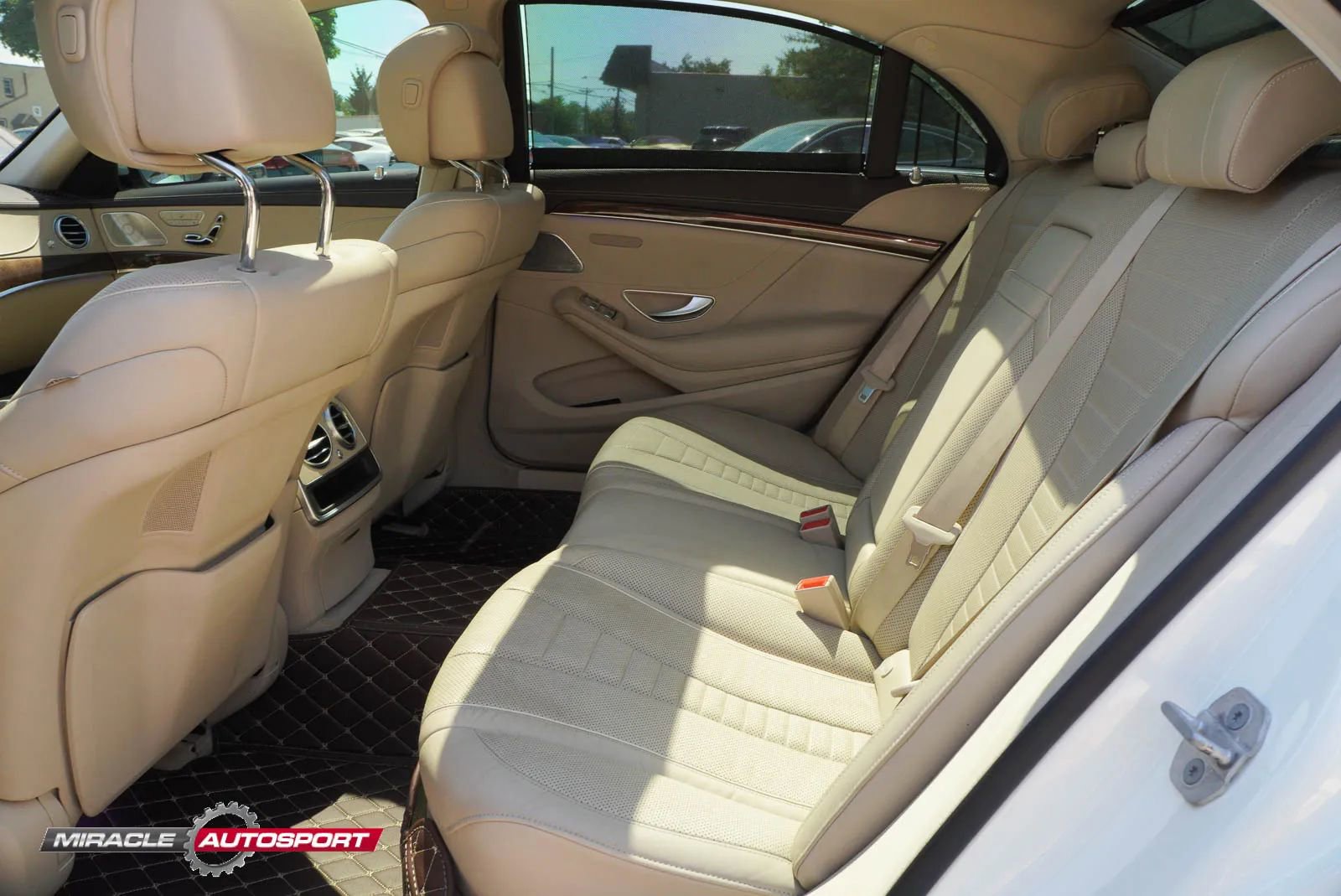 Used 2016 Mercedes-Benz S 550 4MATIC Sedan image 23