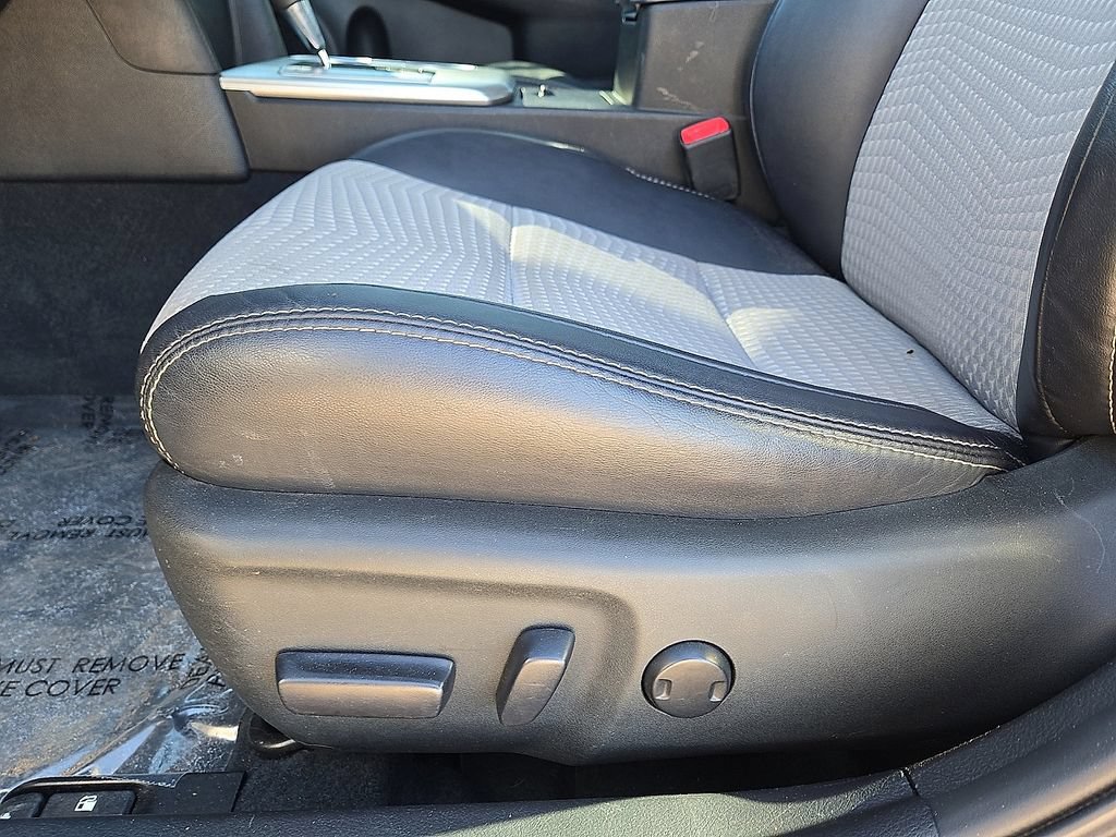 Used 2013 Toyota Camry SE FWD image 24