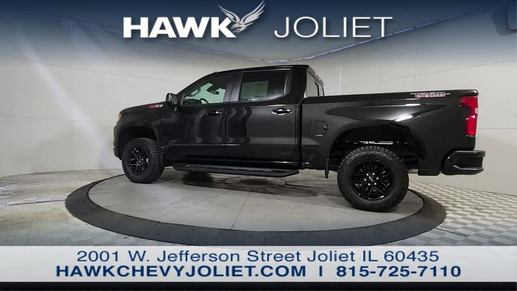 Used 2024 Chevrolet Silverado 1500 LT Trail Boss w/ Convenience Package II AWD/4WD image 5