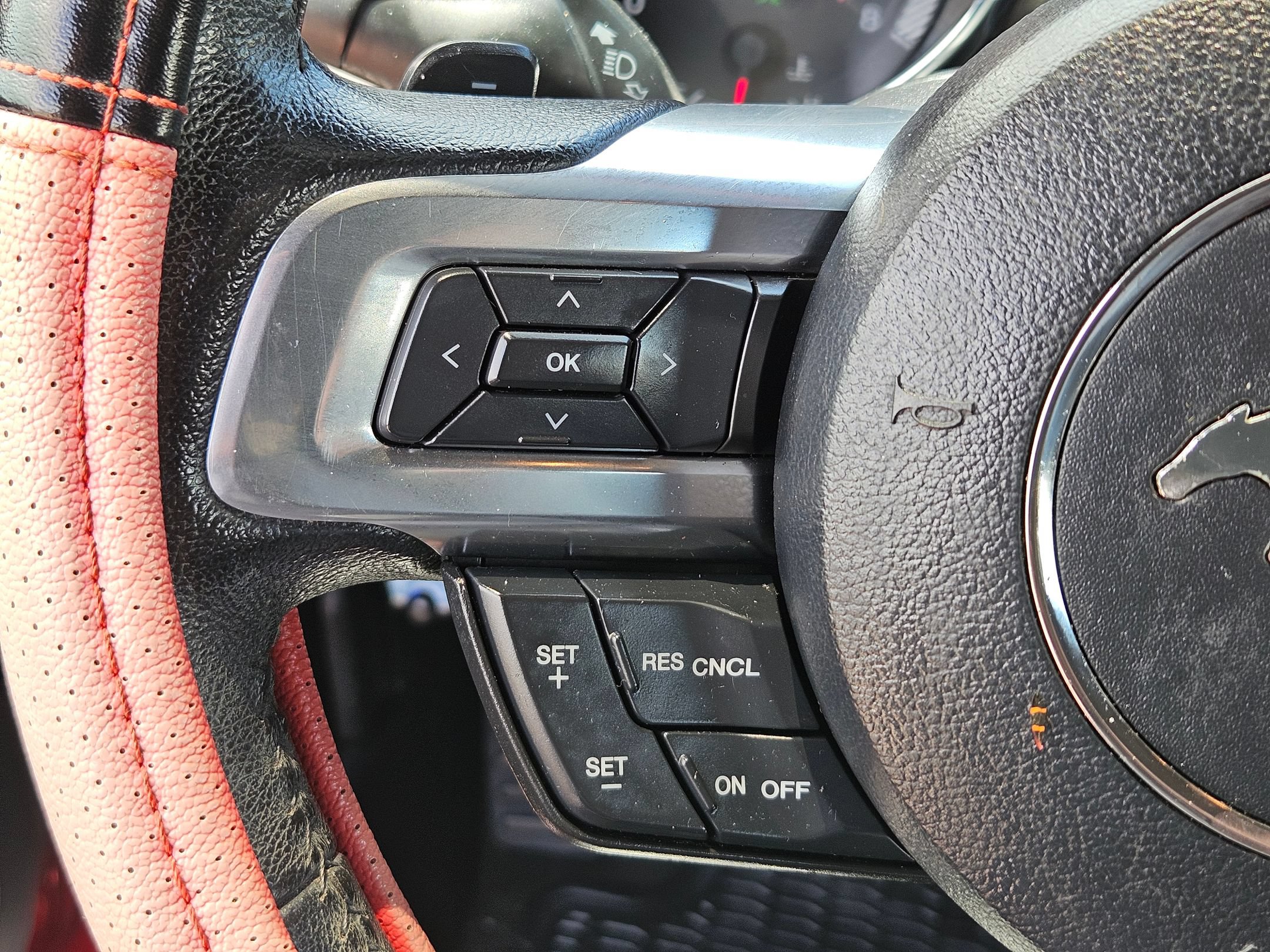 Used 2015 Ford Mustang GT Premium RWD image 17