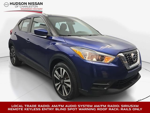 Used 2019 Nissan Kicks SV FWD image 1