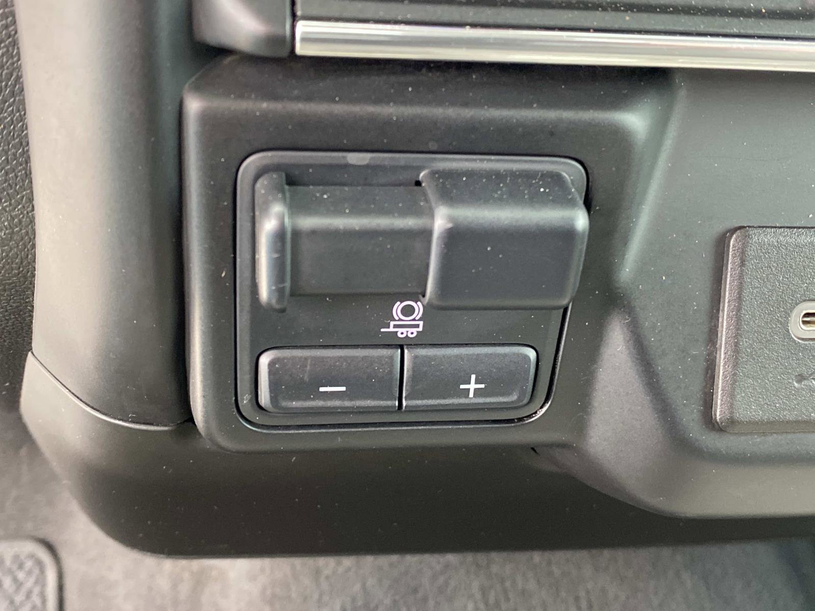 Used 2022 GMC Sierra 3500 SLE w/ SLE Convenience Package AWD/4WD image 26