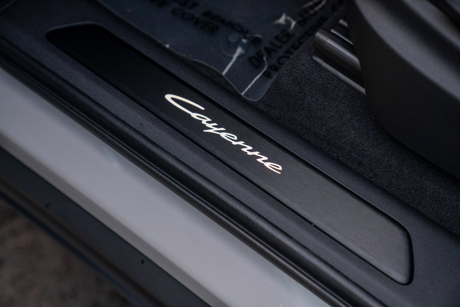 New 2026 Porsche Cayenne E-Hybrid Coupe AWD/4WD image 12