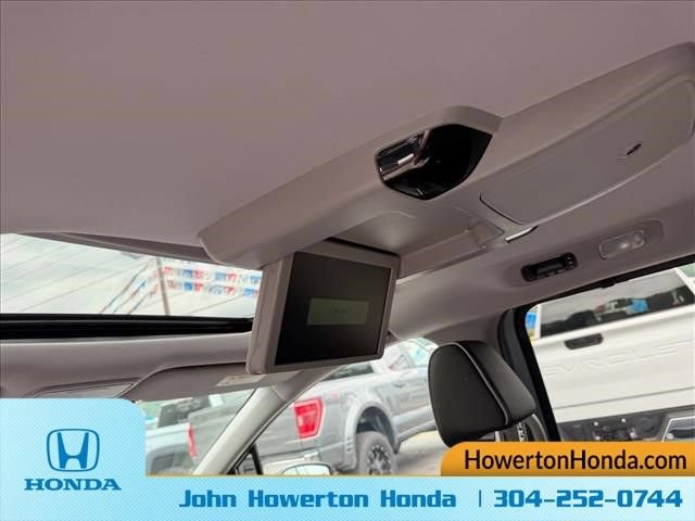 Used 2024 Honda Odyssey Elite image 14