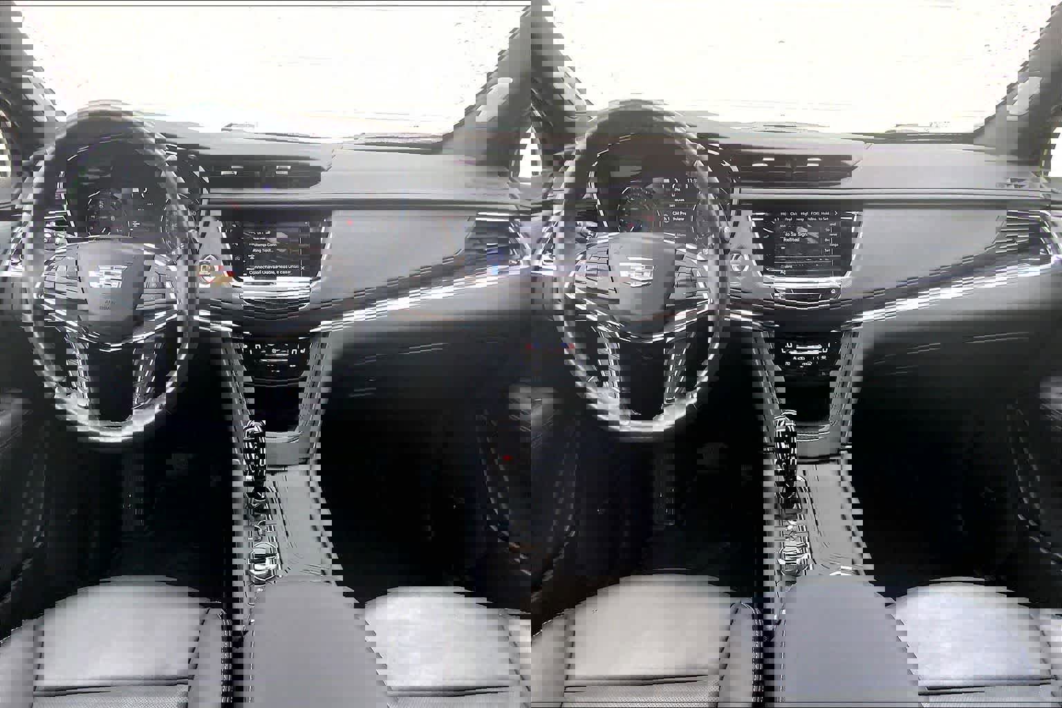 Used 2023 Cadillac XT5 Premium Luxury w/ Technology Package image 10