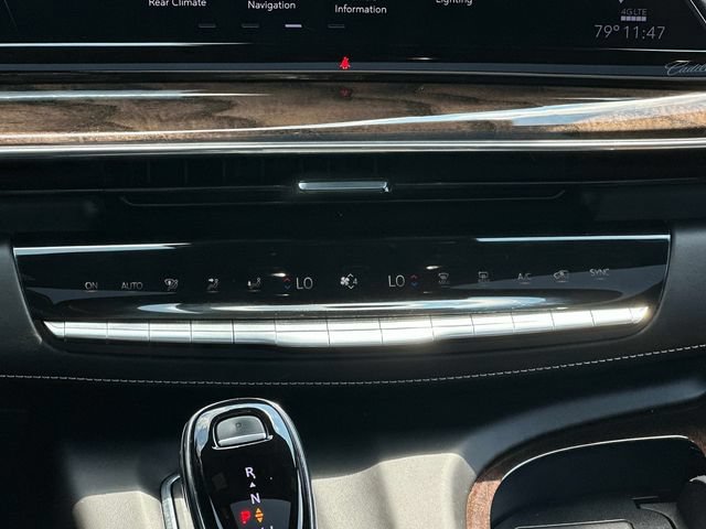 Certified 2023 Cadillac Escalade ESV Premium Luxury Platinum w/ LPO, Radiant Package AWD/4WD image 5