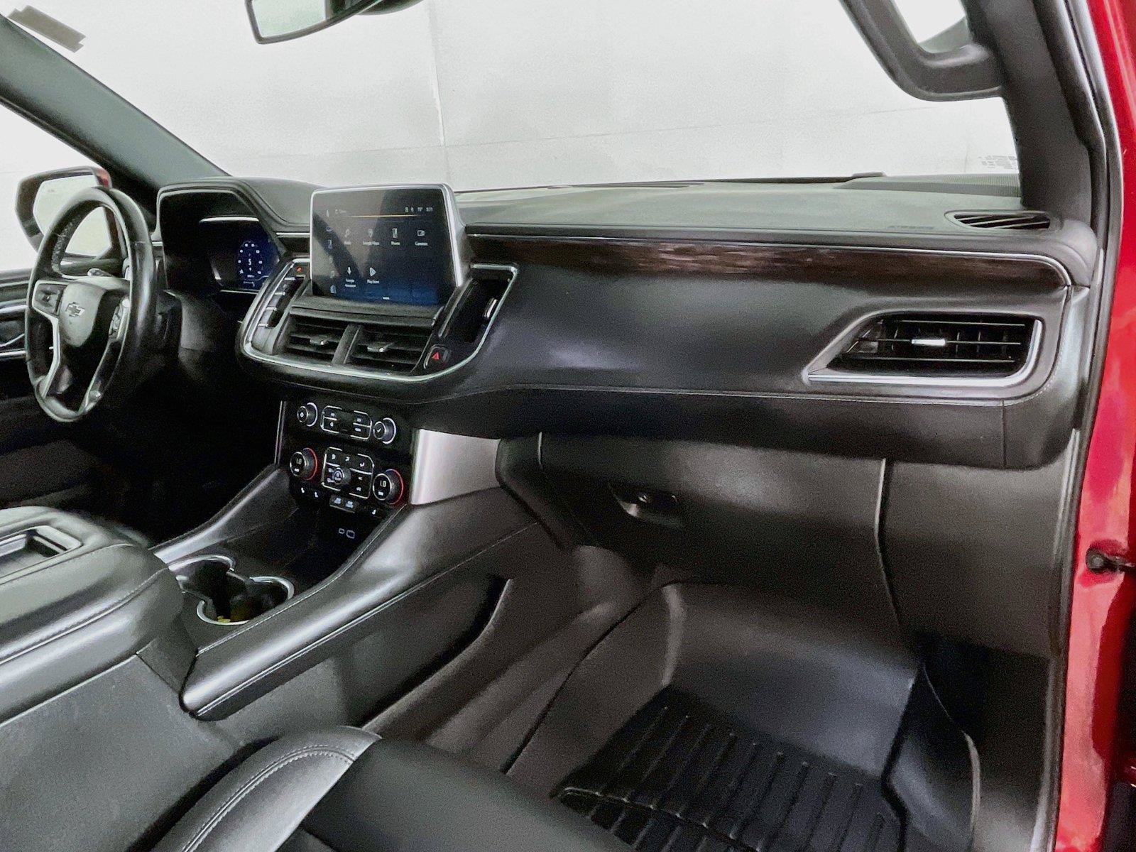 Used 2024 Chevrolet Tahoe Z71 w/ Luxury Package AWD/4WD image 35
