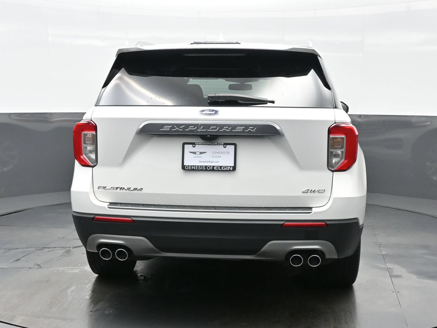 Used 2023 Ford Explorer Platinum AWD/4WD image 5